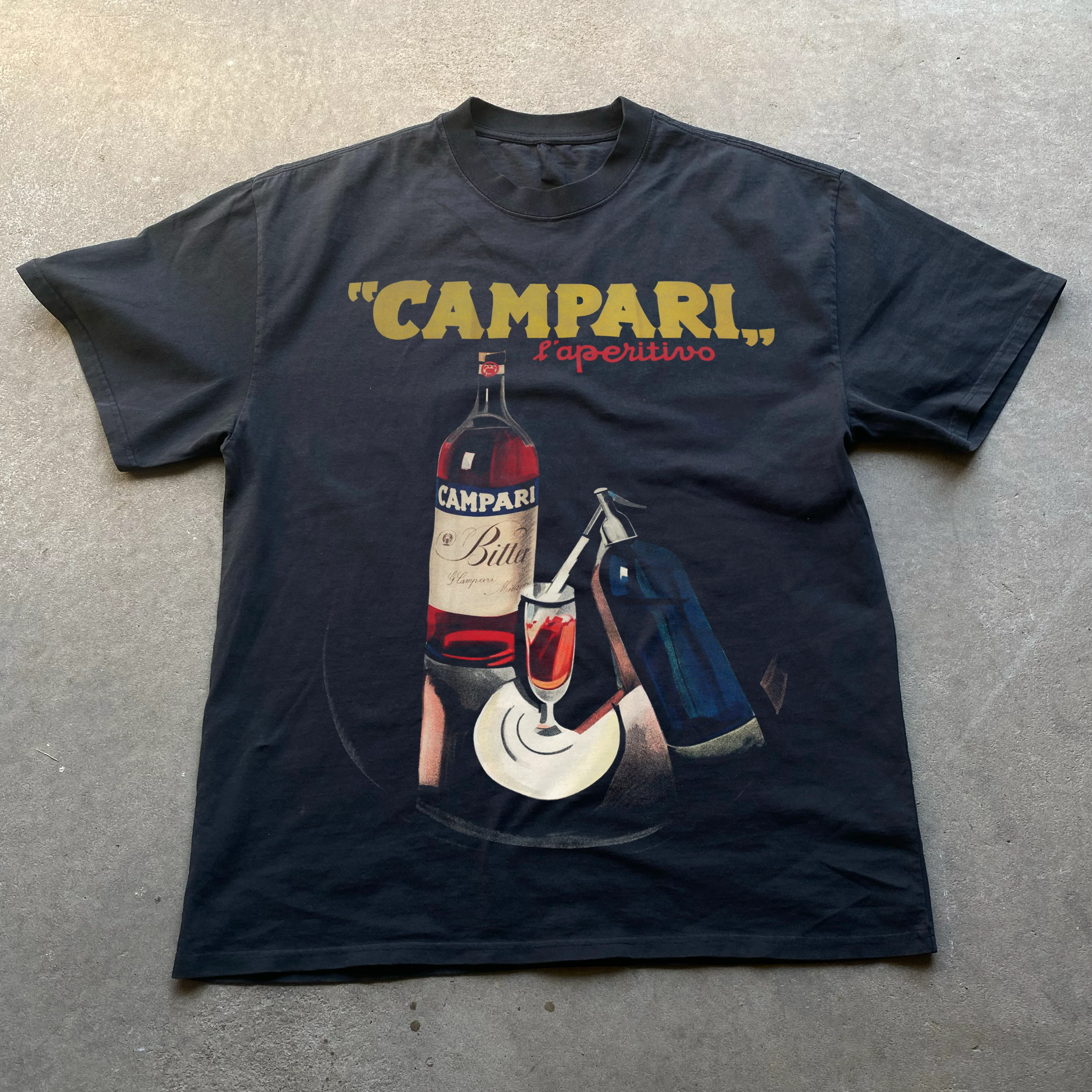 1921 'Mixer' Campari Vintage Poster Heavyweight Black T-Shirt - Image 2