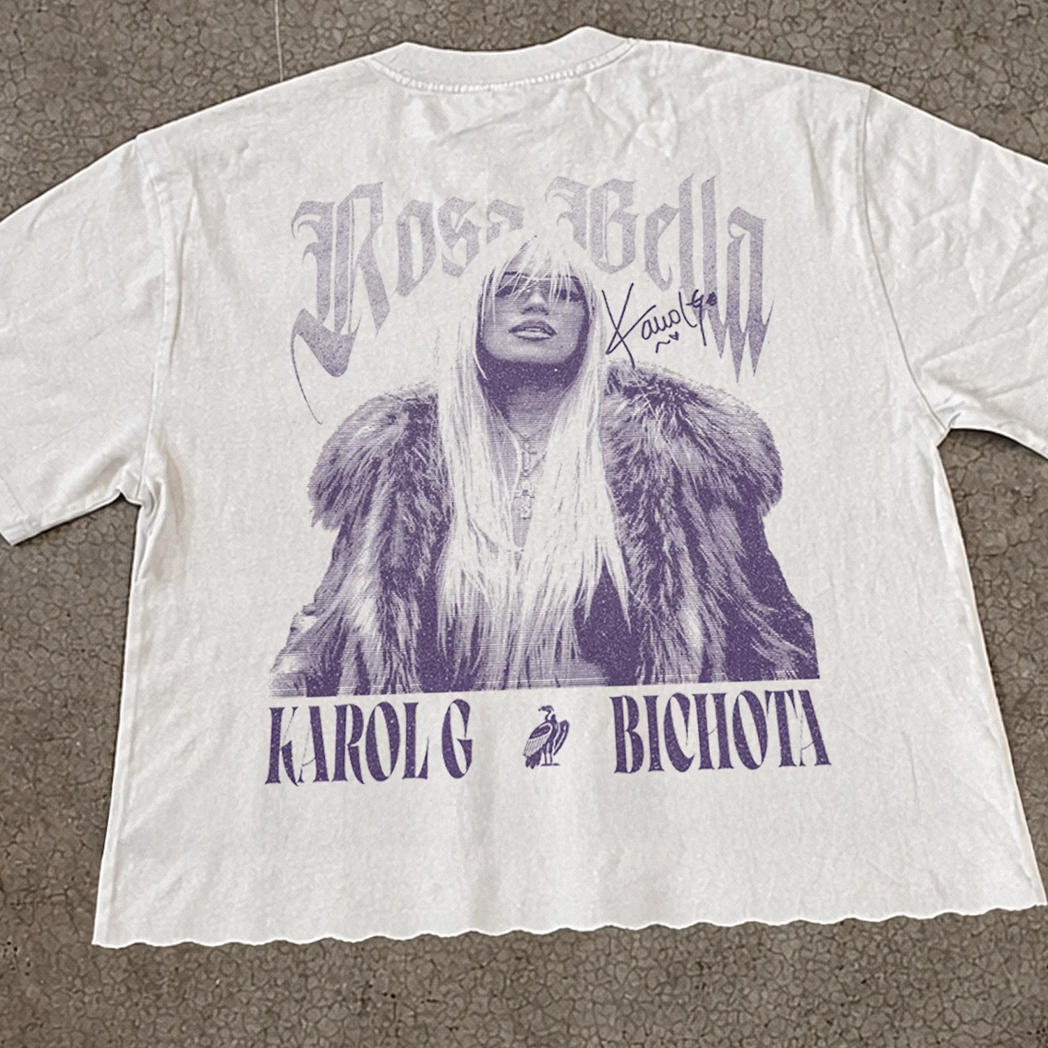 Cropped Karol G 'Rosa Bella' Heavy Faded White Tee