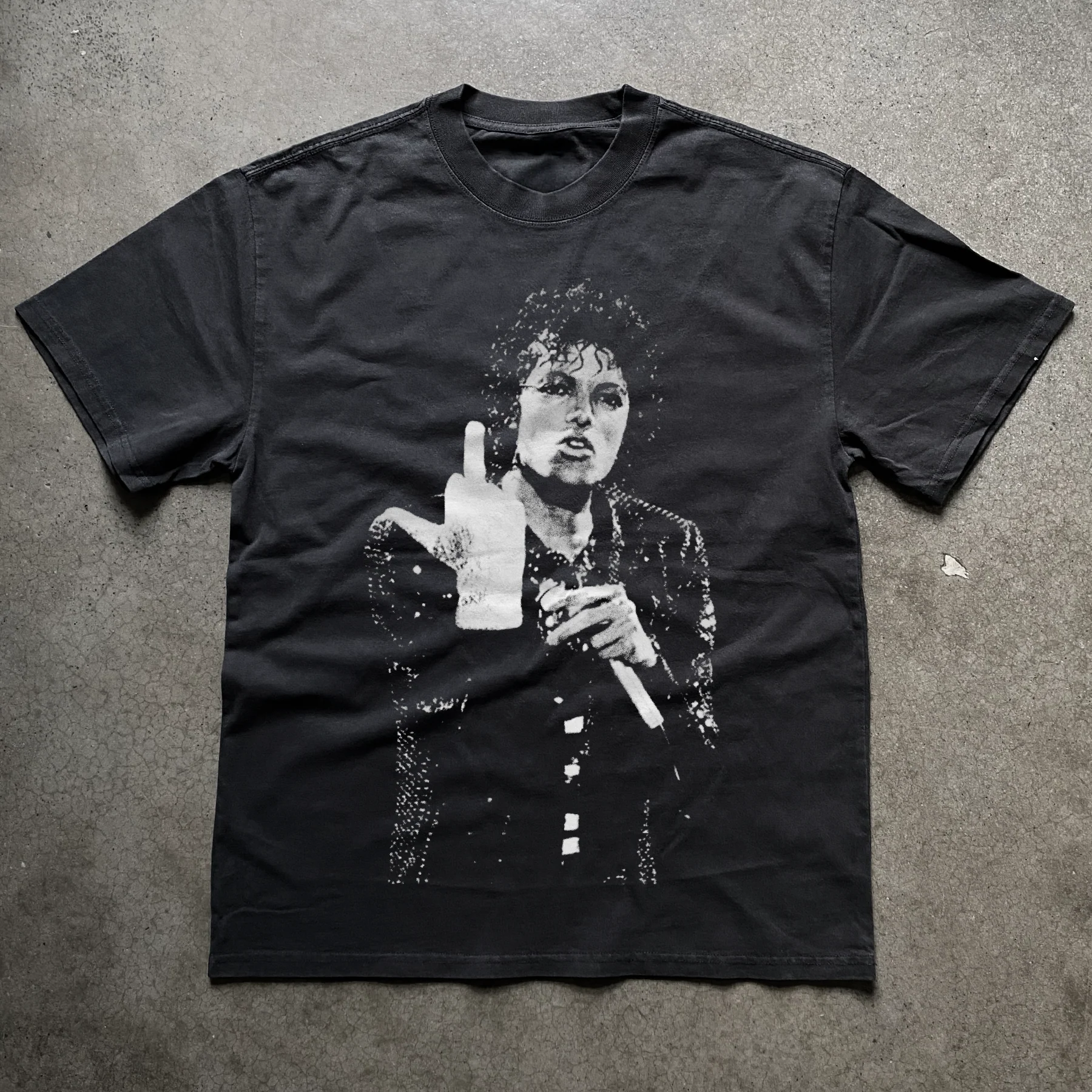 'Mj Finger' Heavyweight Black T-Shirt