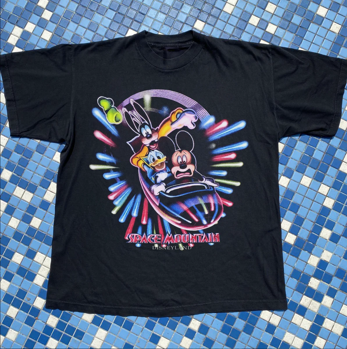 Space M0Untain Retro Merch Heavyweight Black T-Shirt