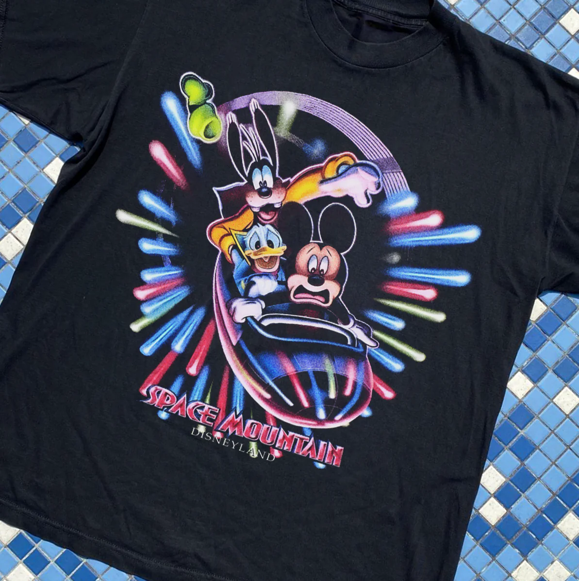 Space M0Untain Retro Merch Heavyweight Black T-Shirt - Image 2